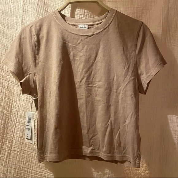 Aritzia Wonderland Beige Tee - Picture 2 of 8